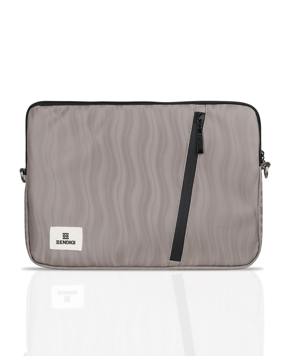 כיסוי למחשב נייד 15.6 טבעוני בצבע בז׳ קפה, כייס לפטופ גדול, קייס מרופד למחשב הנייד שניתן לשים בתוך התיק גב למחשב.