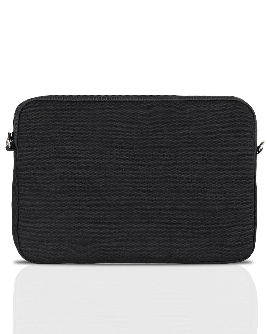 כיסוי למחשב נייד גדול שחור קנבס, מצולם מהגב שלו על רקע לבן.