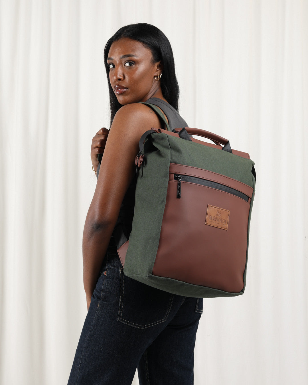 מילאנו - תיק לנשים | תיק לגברים | תיק גב למחשב | תיק ללפטופ | תיק טבעוני | תיק גב | תיק סטודנט לעבודה | תיק ללימודים | תיק גב לגבר | תיקים לנשים תיק גב לנשים