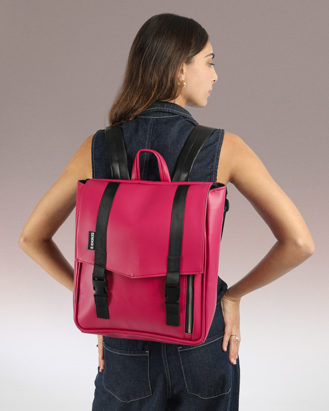 תיק מיני טוקיו של זנדיגי - תיק גב למחשב נייד 14״ מתאים לעבודה או לימי לימודים קצרים, תיק גב טבעוני לסטודנטים או הייטקיסטים.