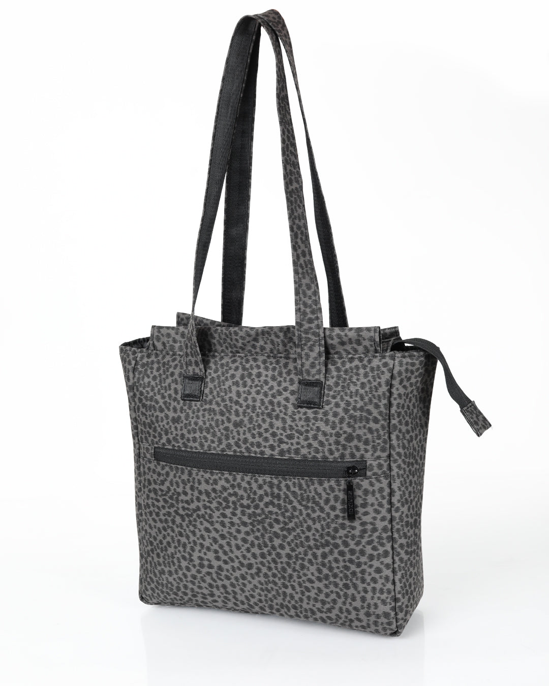 צד אחורי של תיק צד נינה אפור מנומר, ניתן לראות את תא הרוכסן האחורי לשליפה מהירה, תיק צד מושלם לעבודה וליום לימודים קצר.