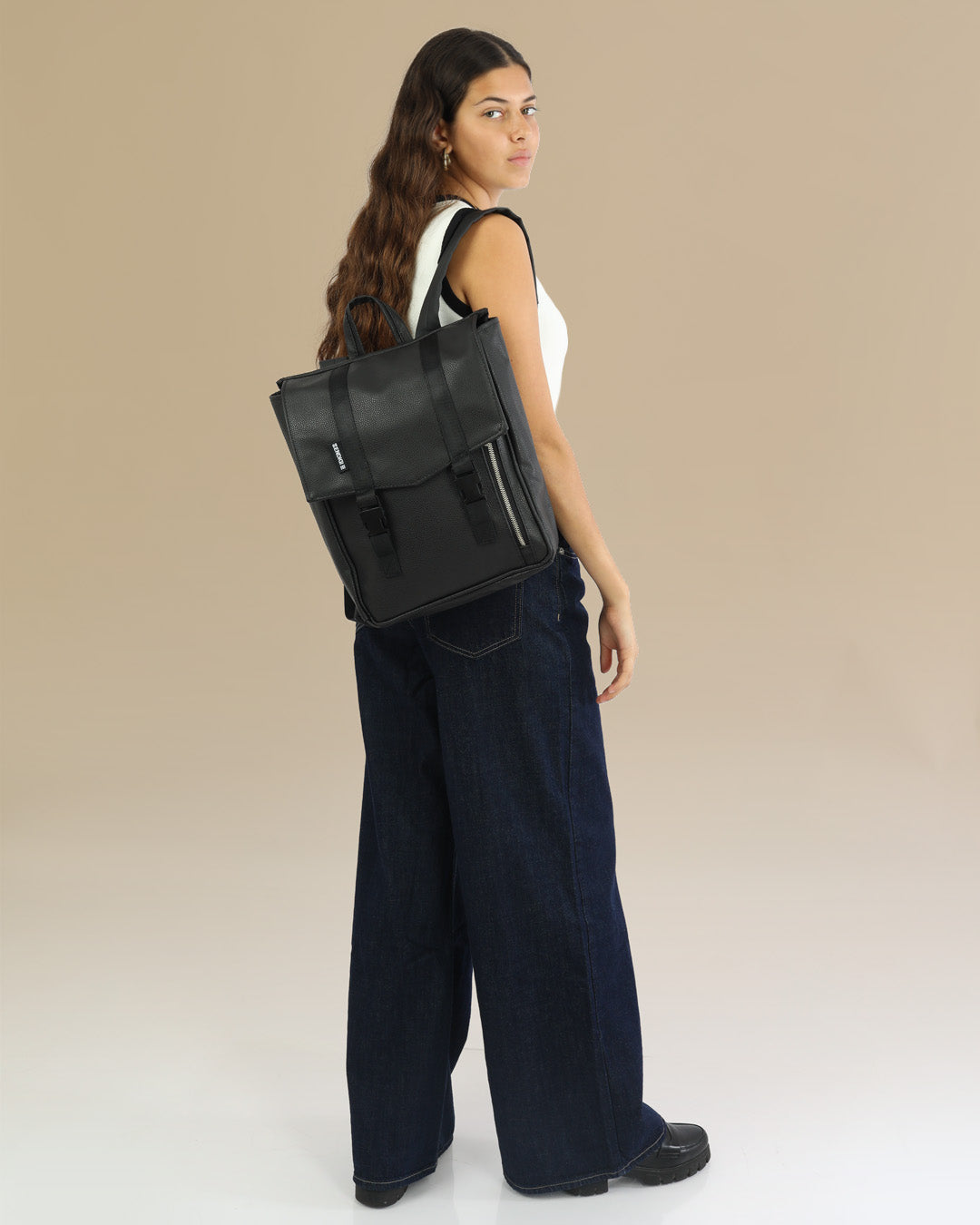 מיני טוקיו שחור כדורסל על דוגמנית, תיק גב טבעוני לאישה, תיק ללפטופ לגבר תיק גב איכותי.