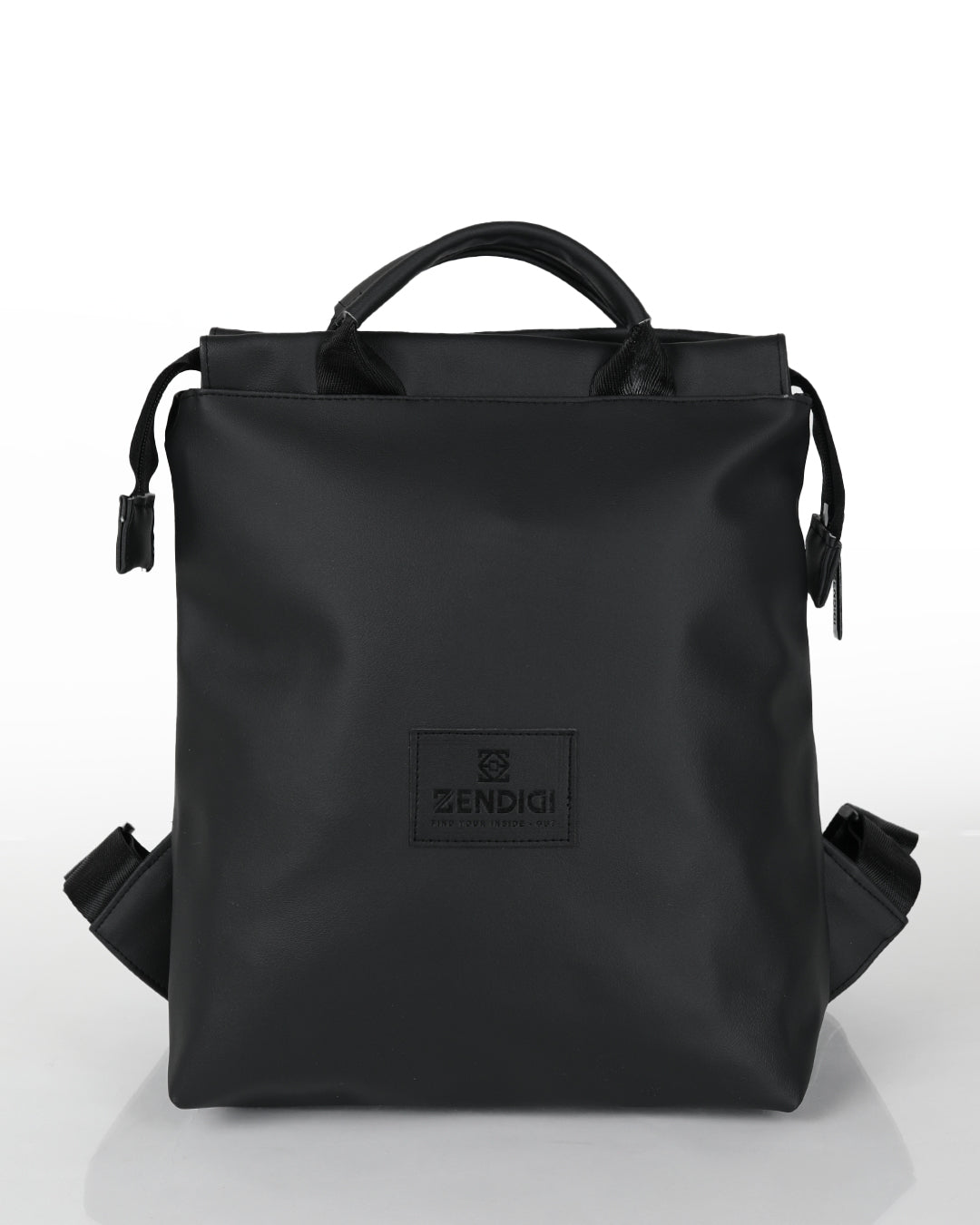 תיק גב ברלין שחור קלאסי של ZENDIGI - מבט קדמי, גזרה מלבנית מינימליסטית עם ידיות נשיאה. תיק יומיומי בנפח המתאים למסמכי A4 או למחשב 14 אינץ'.