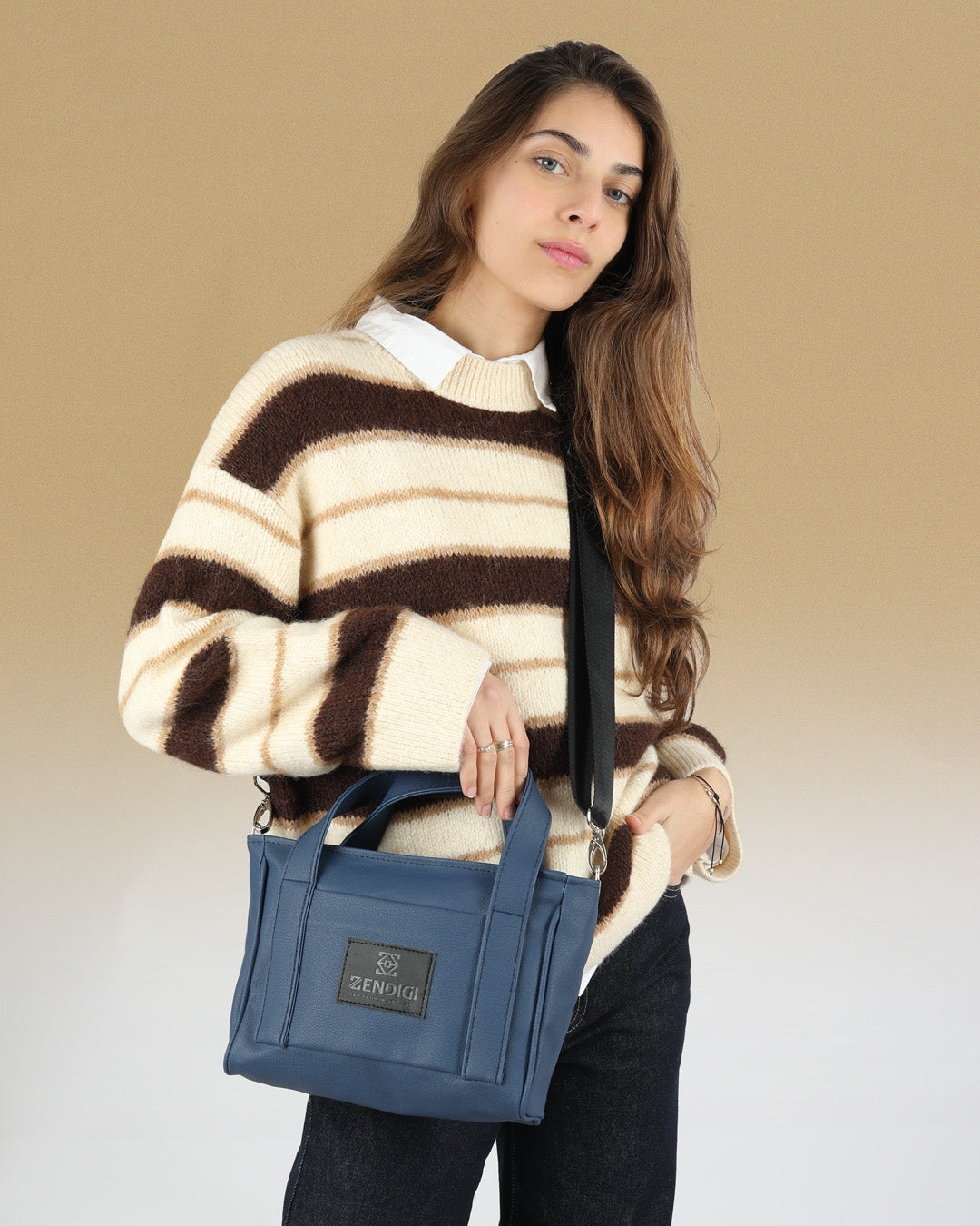 תיק נשי מעוצב בגודל קומפקטי - מיקרו פלא כחול נייבי של זנדיגי, תיק קרוס טבעוני עם חמישה תאים, מושלם ליום עמוס בעיר וליציאה בלילה