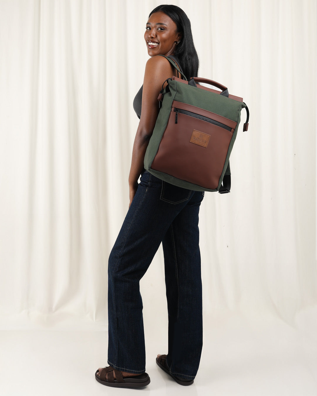 מילאנו - תיק לנשים | תיק לגברים | תיק גב למחשב | תיק ללפטופ | תיק טבעוני | תיק גב | תיק סטודנט לעבודה | תיק ללימודים | תיק גב לגבר | תיקים לנשים תיק גב לנשים