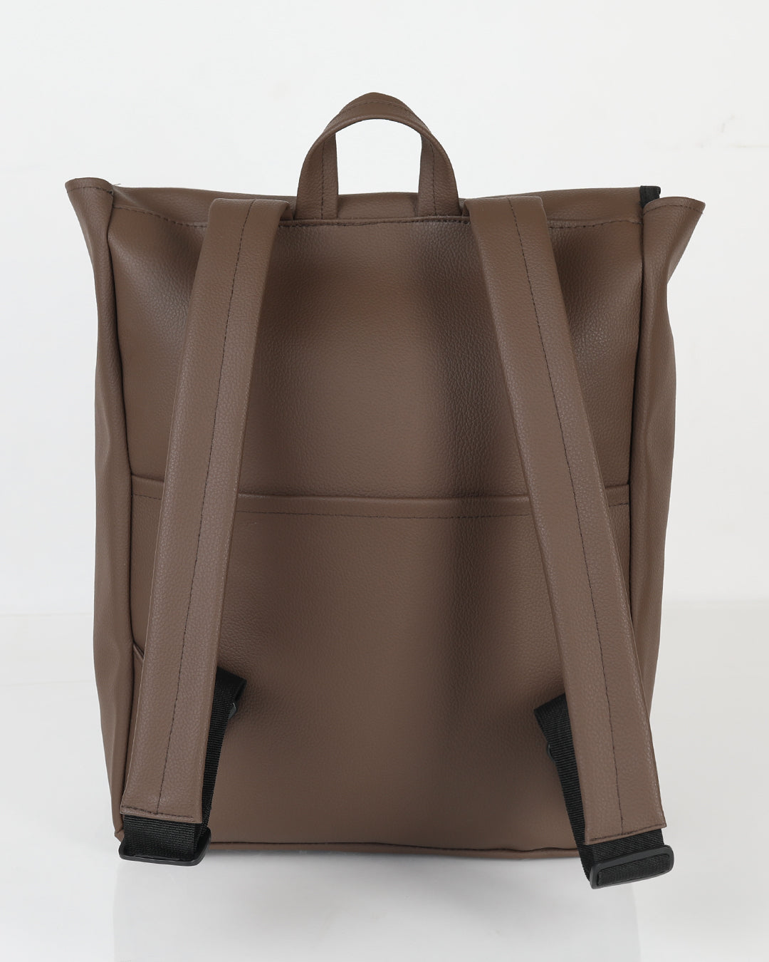 תיק גב טוקיו חום קלאסי - רצועות גב מרופדות, נוחות לנשיאה יומיומית, תא אחורי לשליפה, תיק עבודה ולימודים טבעוני של זנדיגי